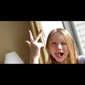 Meet your Posher, Avery